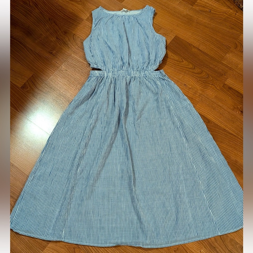 beachlunchlounge Blue and White Striped Midi Dress side cutouts